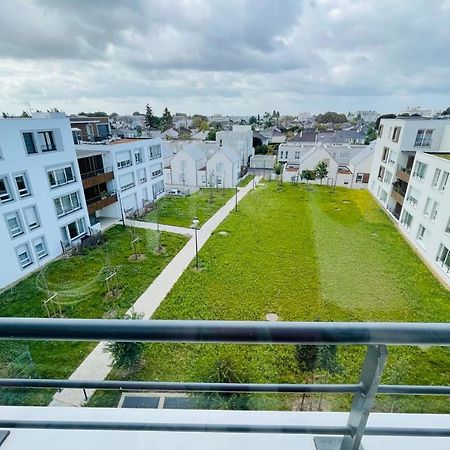 Bright Apartment In A New Building With Garage Tours Exteriör bild