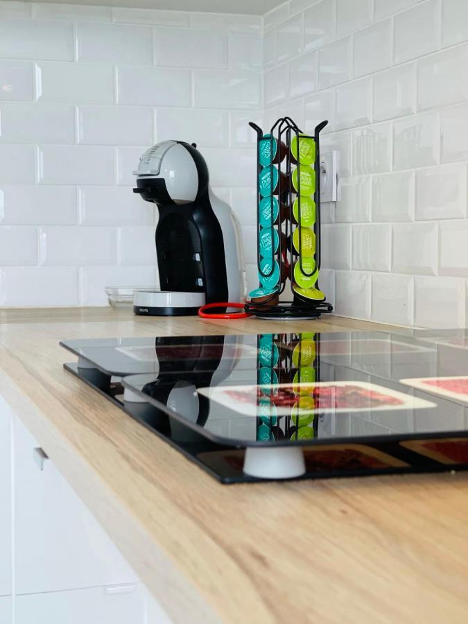 Bright Apartment In A New Building With Garage Tours Exteriör bild