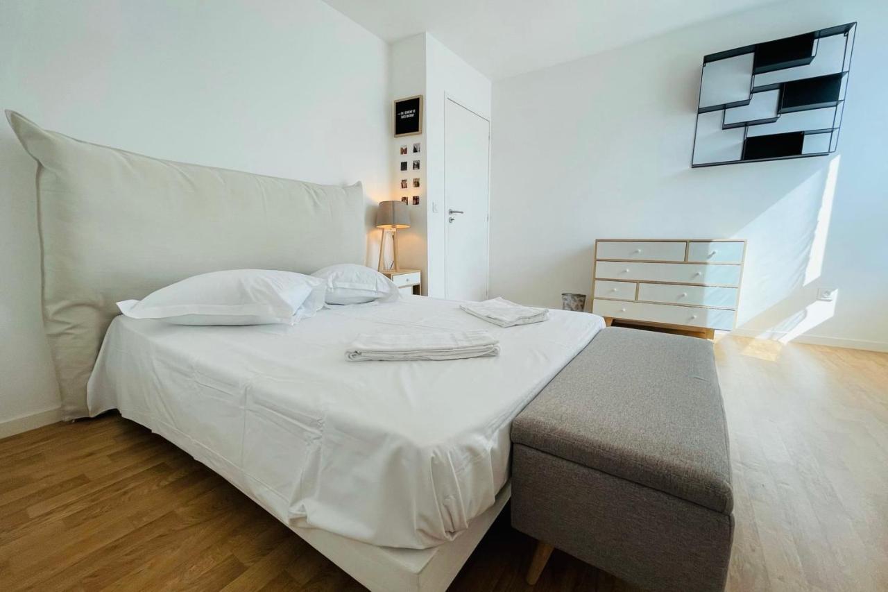 Bright Apartment In A New Building With Garage Tours Exteriör bild