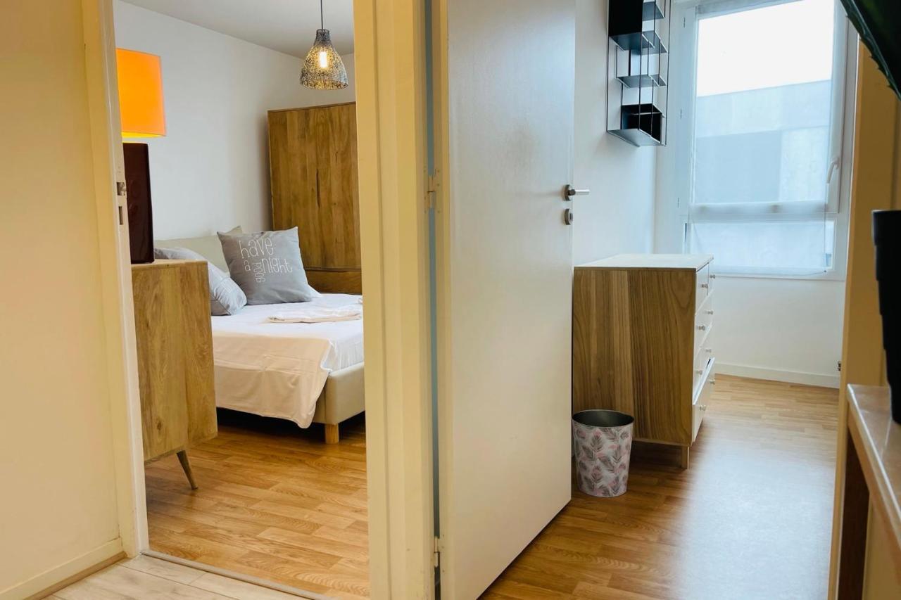 Bright Apartment In A New Building With Garage Tours Exteriör bild